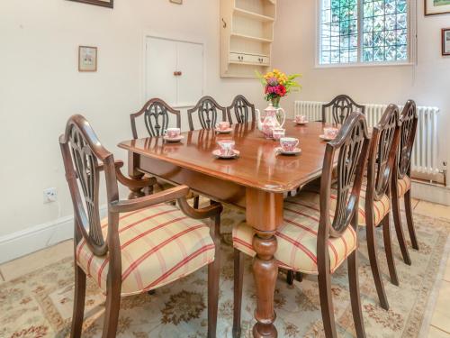 Ruang duduk di Ridge Hill Manor