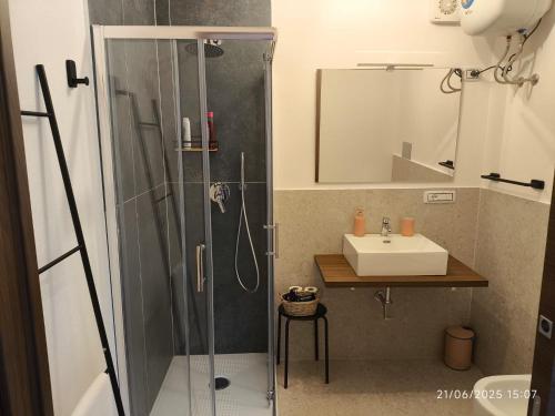 Un baño de Duomo Rent Room & Flat