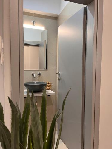 Athens Urban Retreat Apartment - City Center - Fiber Wi-Fi