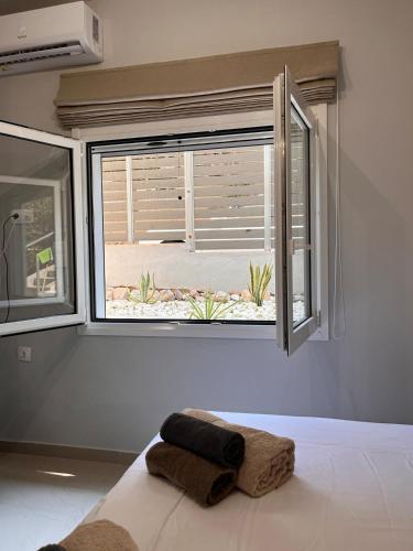 Athens Urban Retreat Apartment - City Center - Fiber Wi-Fi