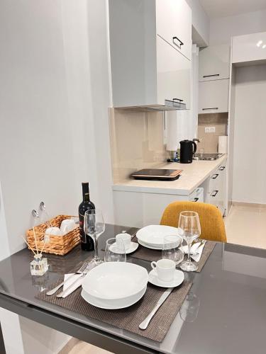 Athens Urban Retreat Apartment - City Center - Fiber Wi-Fi