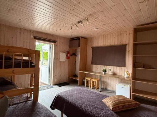 Kuhinja oz. manjša kuhinja v nastanitvi Mereoja Camping