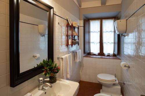 B&B Borgolecchi , Lecchi in Chiantiにあるバスルーム