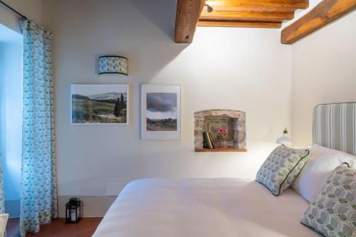 B&B Borgolecchi , Lecchi in Chiantiにあるベッド