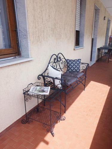 Istumisnurk majutusasutuses A due passi dal mare