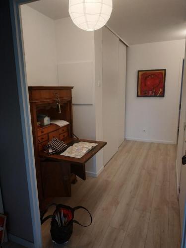 Bordeaux Grand appartement 2 terrasses calme parc ombrage parking prive