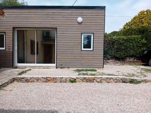 Appartement avec piscine au calme