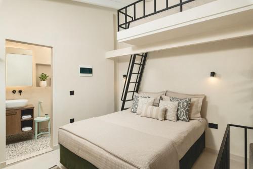 Old Town Apt, Balcony, brand new, family, central