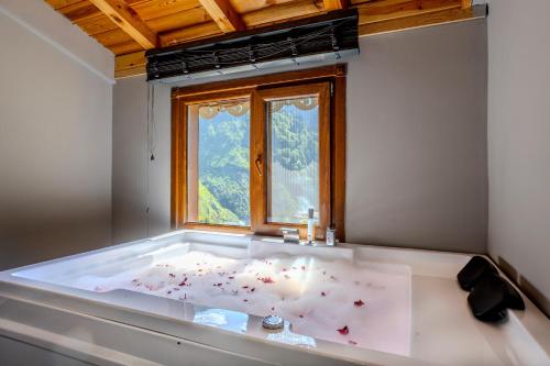 Imagine din galeria proprietății Ayder Palazzo Resort în Ayder Yaylasi