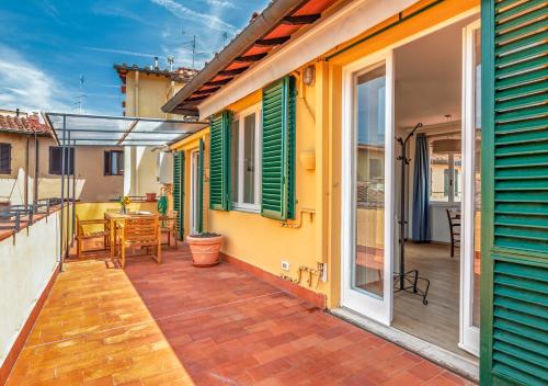sal- Penthouse with terrace a stone's throw from Piazza Signoria