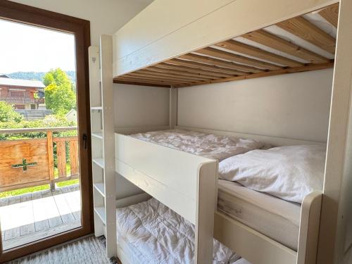 Magnifique Appartement 4* Les Gets, 48m², Proche Centre, Balcons, 6 Couchages, Services Inclus