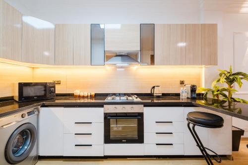 Una cocina o cocineta en Luxury Apt in Heart Gueliz Panoramic City Views