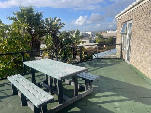 Balkoni atau teres di Silver Sunsets Self-Catering Apartments