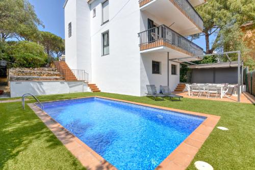 Villa Sierra with Private Pool