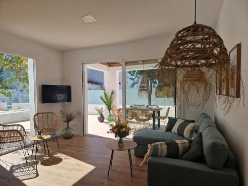 Villa Gorgot with a pool and private parking