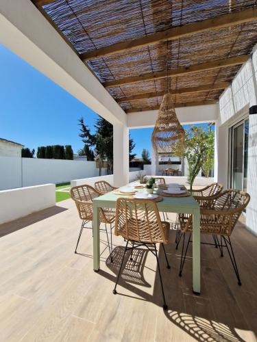 Villa Gorgot with a pool and private parking
