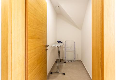 Imagen de la galería de Sunny Green Escape - Apartment with Terrace, en Lesce