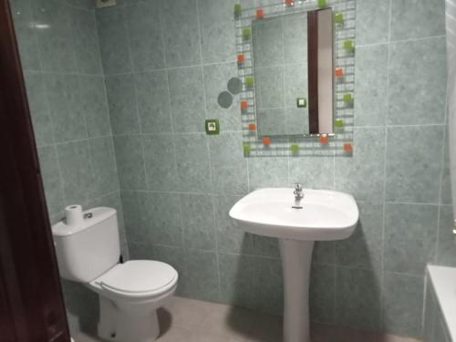 Un baño de Avenida Mediterráneo