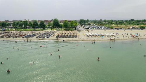 ZOI Girni - Seaside Hotel