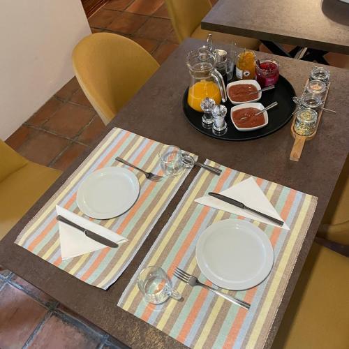 Φαγητό σε αυτό το ξενοδοχείο ή κάπου εκεί κοντά