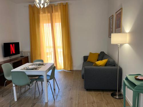 M4 - Private Garage - Linate Airport - Self CheckIn - Suite Lomellina - MilanoFlats