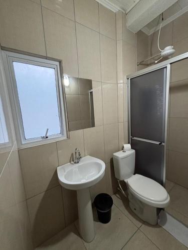 Koupelna v ubytování Oberon Business Hotel