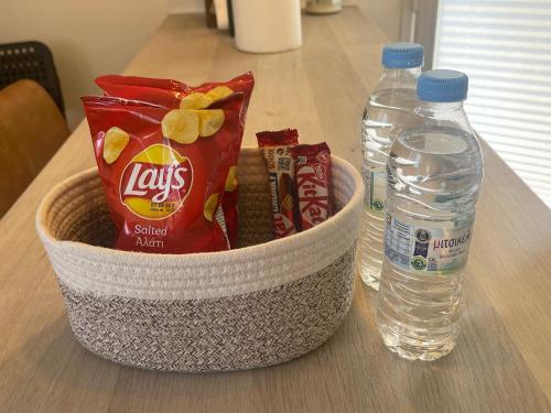 Makanan di atau berdekatan apartmen