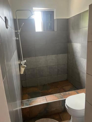 Un baño de Bruks Guest House
