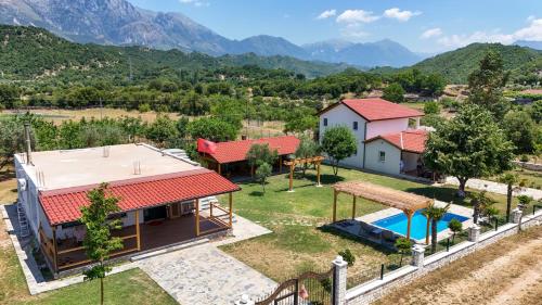 Fotografie z fotogalerie ubytování Guesthouse Micaj v destinaci Vranisht