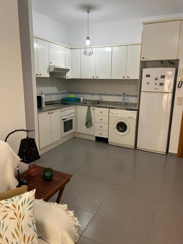 Dapur atau dapur kecil di Apartamento en Canet den Berenguer