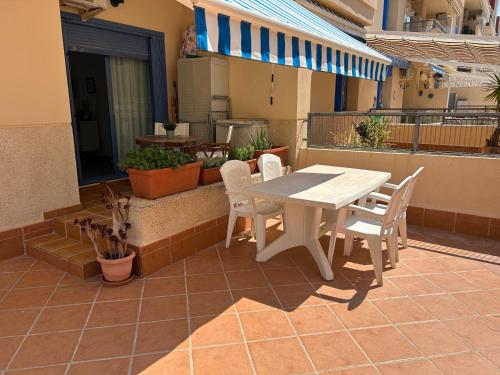 Balkoni atau teres di Apartamento en Canet den Berenguer