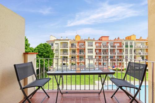 Apartamento con Piscina y Terraza cerca del Mar