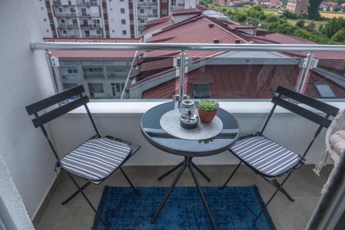 Balkón nebo terasa v ubytování Apartman TRI KRALJA 1