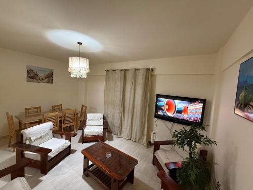 TV/Unterhaltungsangebot in der Unterkunft Villa in Marseille Beach 2 BOHO STYLE