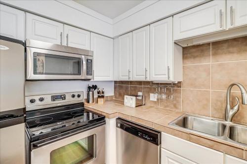Dapur atau dapur kecil di Surf Station MIBC204