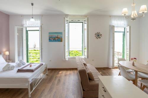 Katil atau katil-katil dalam bilik di Petra Sea View Oasis