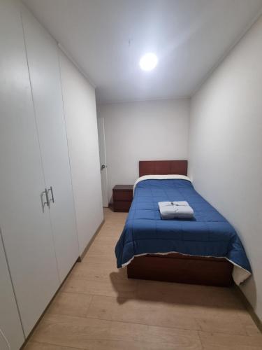 Ένα ή περισσότερα κρεβάτια σε δωμάτιο στο Habitación privada con baño