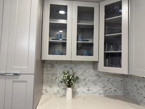Una cocina o zona de cocina en Luxe Oasis