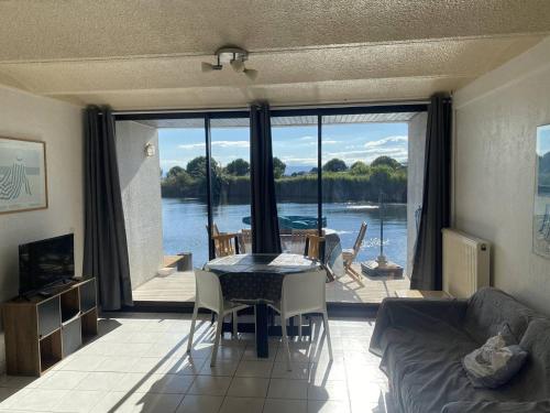 Villa T4 vue lac avec ponton privé au Barcares - FR-1-782-80