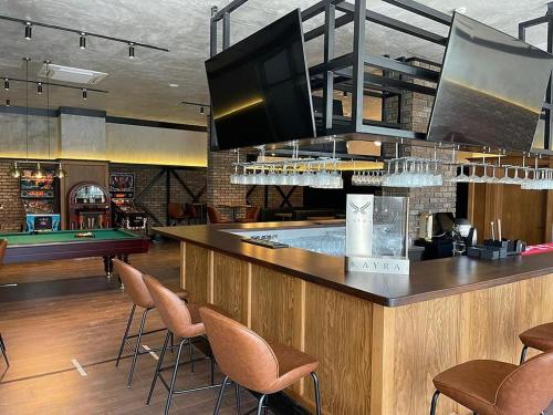 El lounge o bar de LUX Courtyard Studio