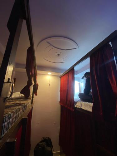 Μια τηλεόραση ή/και κέντρο ψυχαγωγίας στο Cozy Inn Hostel