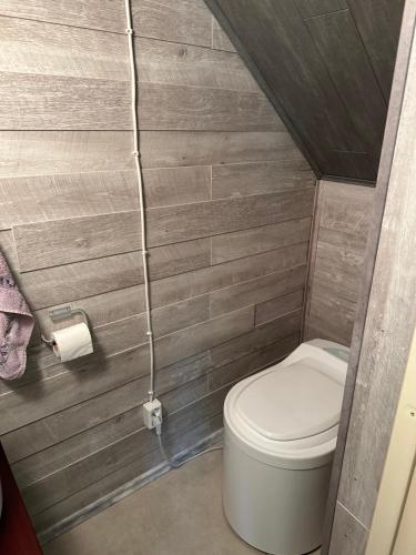 Ένα μπάνιο στο Lillby Bed and breakfast2