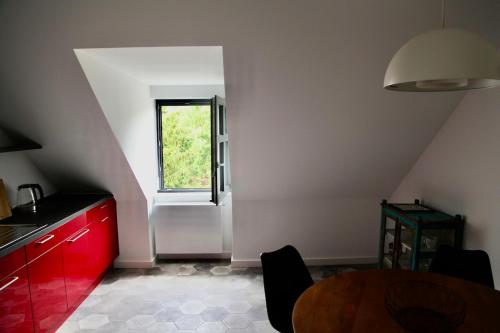 Ruang duduk di Apartment Shanghai im Brikkhaus "regionale Historie trifft auf internationale Moderne"