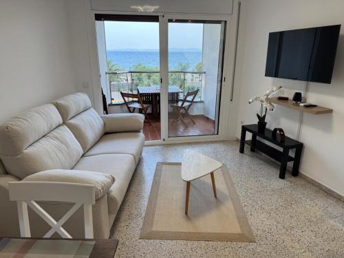 Precioso apartamento con vista mar y parking AV-83