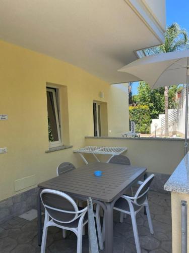 Gallery image of La Playa del Sol 2 in Santa Domenica