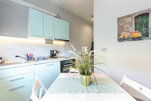 Kuchyň nebo kuchyňský kout v ubytování Rentapart Step