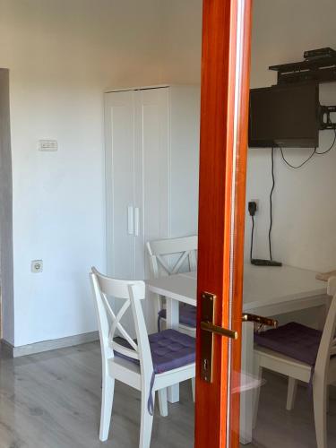 Gambar di galeri bagi Apartmani Jović 2 di Mali Lošinj