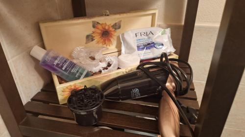 a drawer full of bathroom items in a room at La casina di Vincent in Sansepolcro