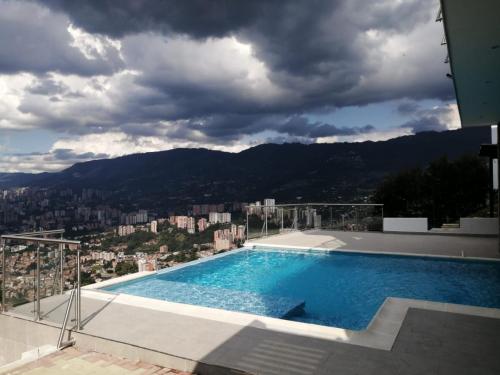 Bazén v ubytování The View Modern Mansion VIP El Mirador Senaventura nebo v jeho okolí