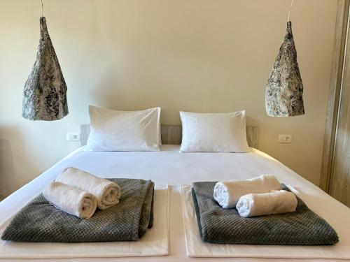 Sea Cave Studio Apartment